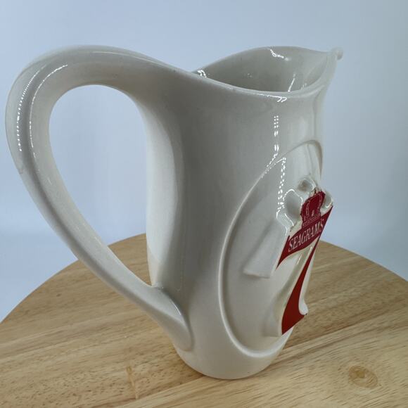 Seagrams 7 Crown Whiskey Ceramic Bar Pitcher 7" Tall VTG Barware Pub Bar - Picture 11 of 14